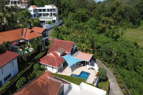 Villa in Phuket, Thailand 4 bedrooms № 156296 - photo 6