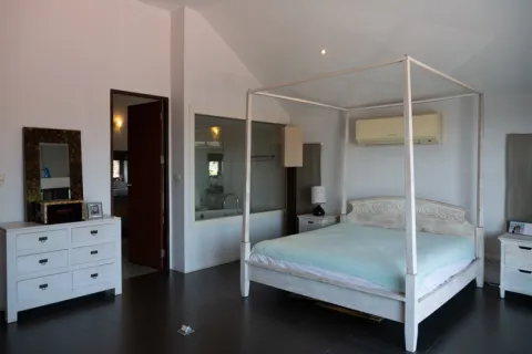 Villa in Phuket, Thailand 4 bedrooms № 156296 - photo 25