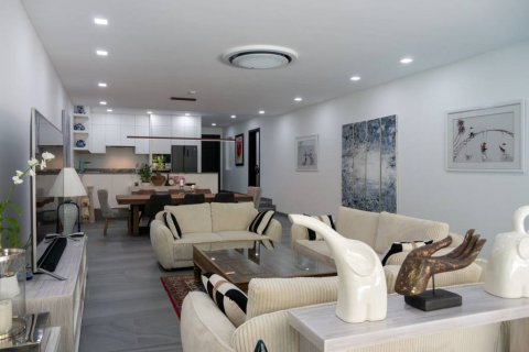 Condo à Bang Tao, Thaïlande, 3 chambres  № 156293 - photo 6