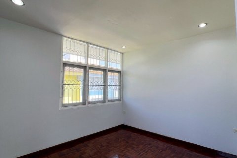 Таунхаус в Банг Пхлате, Бангкок, Таиланд с 3 спальнями  № 158515 - фото 10