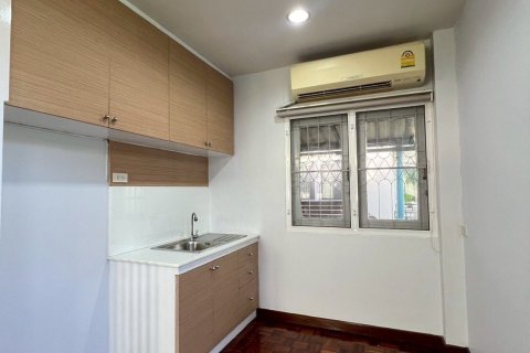 Таунхаус в Банг Пхлате, Бангкок, Таиланд с 3 спальнями  № 158515 - фото 9