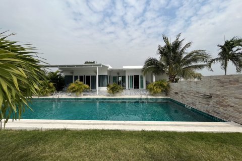 Дом в Ча-аме, Таиланд с 2 спальнями  № 158512