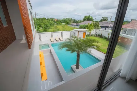 Villa in Pattaya, Thailand 7 bedrooms № 155712 - photo 5
