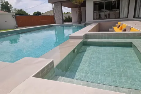 Villa in Pattaya, Thailand 7 bedrooms № 155712 - photo 6