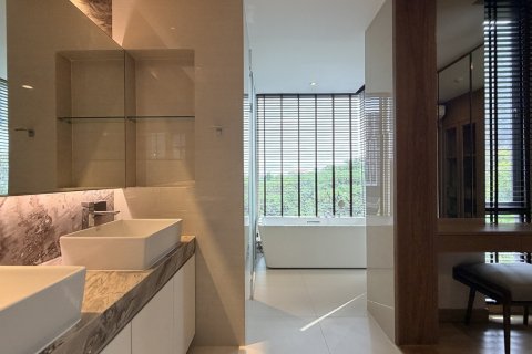 Condo in Watthana, Bangkok, Thailand, 3 bedrooms № 201330 - photo 9