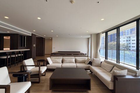 Condo in Watthana, Bangkok, Thailand, 3 bedrooms № 201330 - photo 22