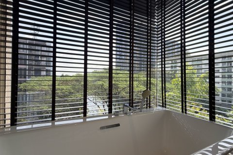 Condo in Watthana, Bangkok, Thailand, 3 bedrooms № 201330 - photo 8