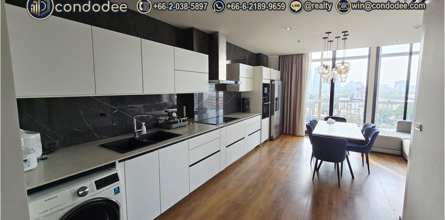 Condo à Khlong Toei, Bangkok, Thaïlande, 2 chambres  № 201331