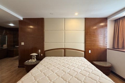 Condo à Khlong Toei, Bangkok, Thaïlande, 3 chambres № 201334 - photo 11