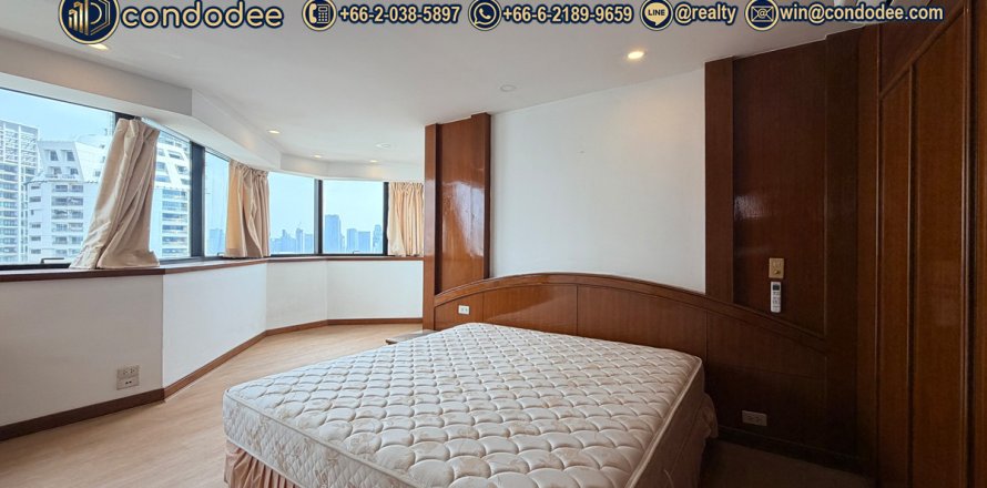 Condo à Khlong Toei, Bangkok, Thaïlande, 3 chambres № 201334