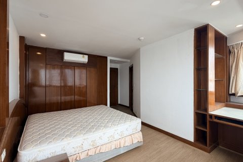 Condo à Khlong Toei, Bangkok, Thaïlande, 3 chambres № 201334 - photo 6