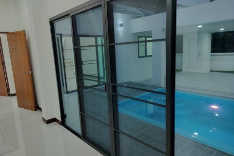 Villa in Chiang Mai, Thailand 3 bedrooms № 157204 - photo 27