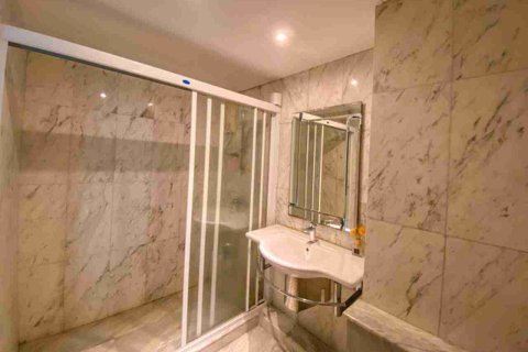 Condo à Bangkok, Thaïlande, 2 chambres  № 183529 - photo 8