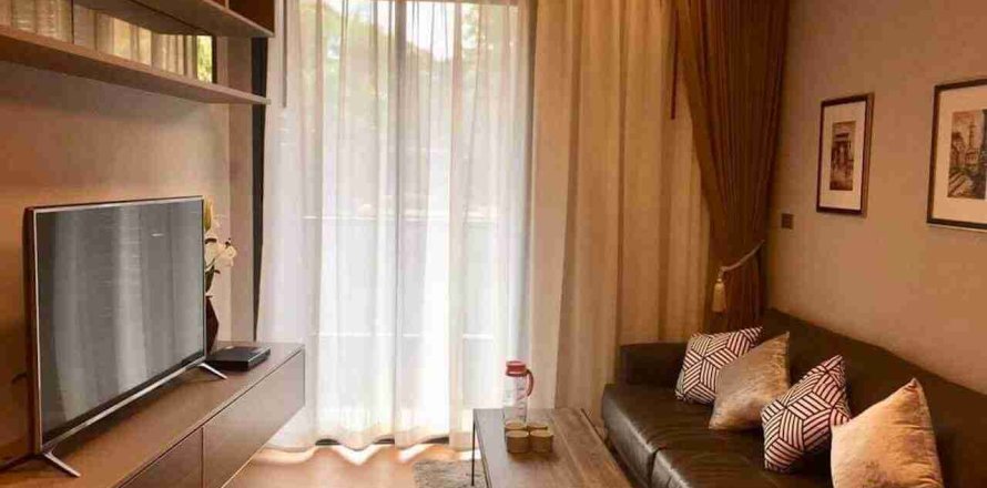 Condo in Bangkok, Thailand, 2 bedrooms  № 183527