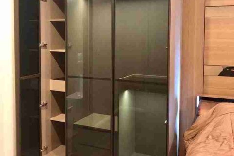 Condo in Thonburi, Bangkok, Thailand, 1 bedroom  № 183525 - photo 7