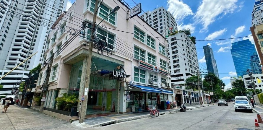 Hotel in Watthana, Bangkok, Thailand № 156450