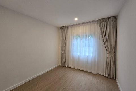 Дом в Клонг Сам Ва, Бангкок, Таиланд с 4 спальнями  № 137908 - фото 17