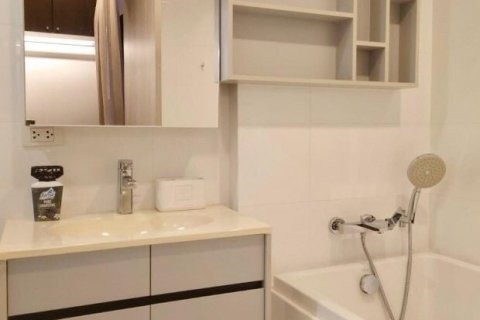 Studio dans le Condo à Watthana, Bangkok, Thaïlande  № 137907 - photo 8