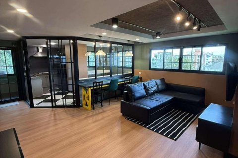 Condo in Chiang Mai, Thailand, 2 bedrooms  № 138035 - photo 1