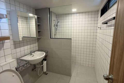 Condo in Chiang Mai, Thailand, 2 bedrooms  № 138035 - photo 16