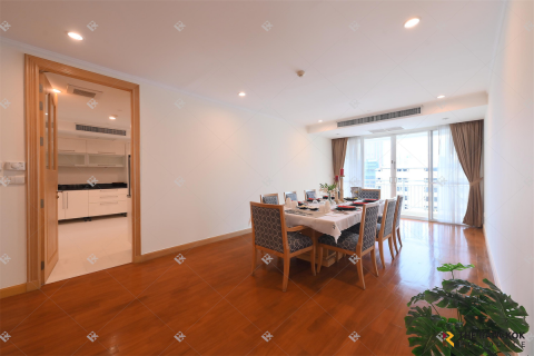 Apartment in Bangkok, Thailand 3 bedrooms № 191043 - photo 10
