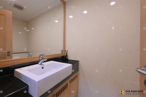 Apartment in Bangkok, Thailand 3 bedrooms № 191043 - photo 9