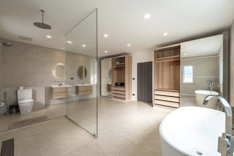 Villa in Phuket, Thailand 4 Schlafzimmer № 222365 - Foto 15