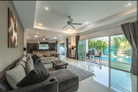 Villa in Phuket, Thailand 4 Schlafzimmer № 222365 - Foto 5