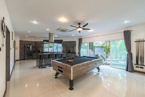 Villa in Phuket, Thailand 4 Schlafzimmer № 222365 - Foto 9
