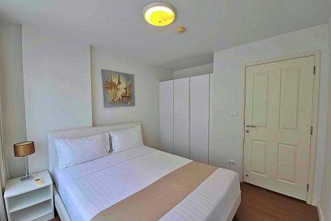 Condo in Hua Hin, Thailand, 2 bedrooms  № 168423 - photo 30