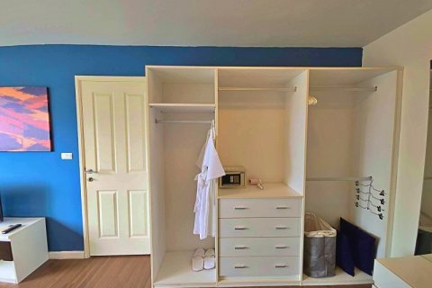 Condo in Hua Hin, Thailand, 2 bedrooms  № 168423 - photo 14