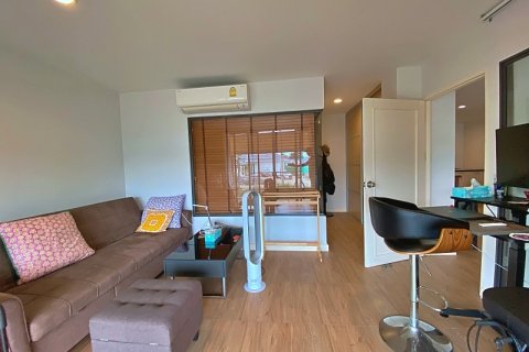 Condo in Hua Hin, Thailand, 2 bedrooms  № 168425 - photo 24