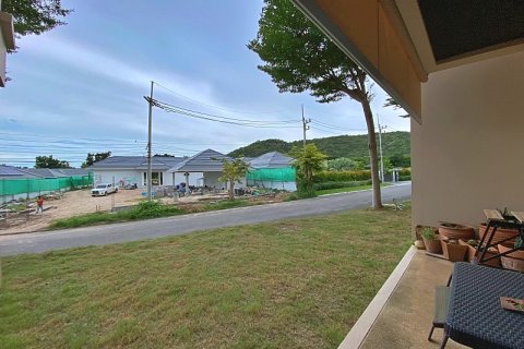 Condo in Hua Hin, Thailand, 2 bedrooms  № 168425 - photo 4