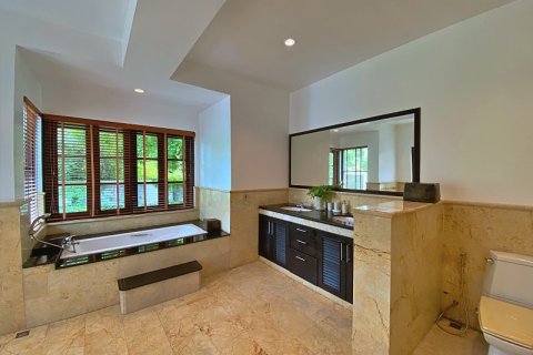 Villa in Hua Hin, Thailand 5 bedrooms № 168426 - photo 23