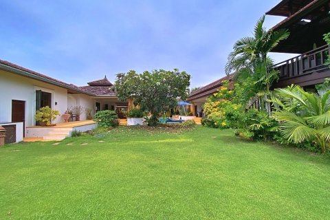 Villa in Hua Hin, Thailand 5 bedrooms № 168426 - photo 25