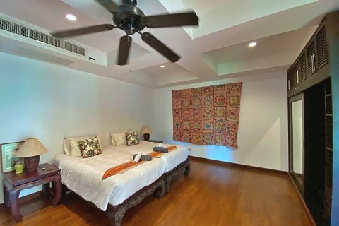 Villa in Hua Hin, Thailand 5 bedrooms № 168426 - photo 17