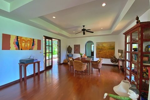Villa in Hua Hin, Thailand 5 bedrooms № 168426 - photo 11