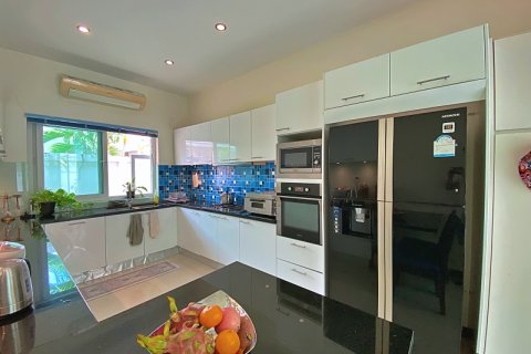 Villa in Hua Hin, Thailand 3 bedrooms № 168422 - photo 19