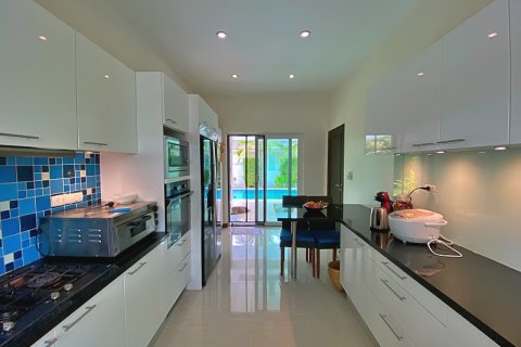 Villa in Hua Hin, Thailand 3 bedrooms № 168422 - photo 24