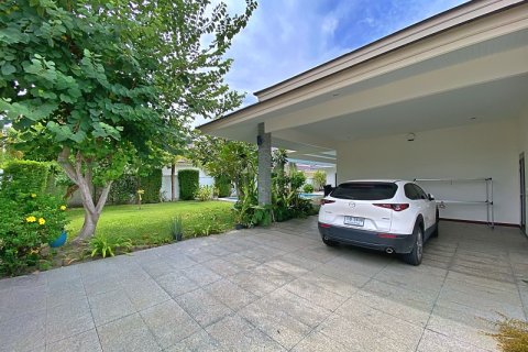 Villa in Hua Hin, Thailand 3 bedrooms № 168422 - photo 3