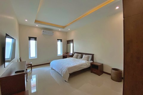 Villa in Hua Hin, Thailand 3 bedrooms № 168422 - photo 25