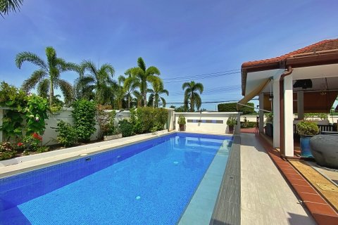 Villa in Hua Hin, Thailand 4 bedrooms № 168424 - photo 5