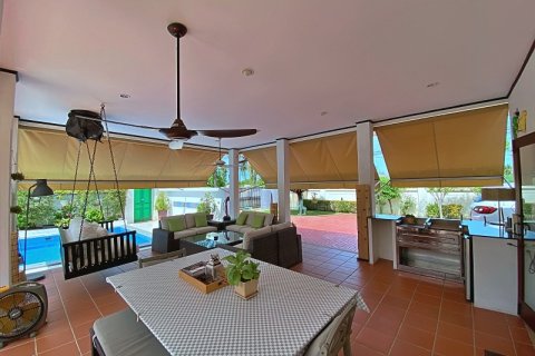 Villa in Hua Hin, Thailand 4 bedrooms № 168424 - photo 7