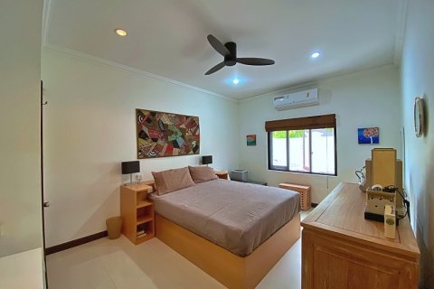 Villa in Hua Hin, Thailand 4 bedrooms № 168424 - photo 23