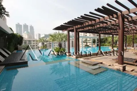 Condo in Khlong Toei, Bangkok, Thailand, 1 bedroom  № 217418
