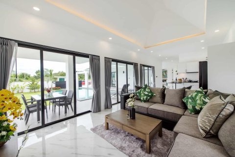 Вилла в Хуа Хине, Таиланд с 3 спальнями  № 166565 - фото 5