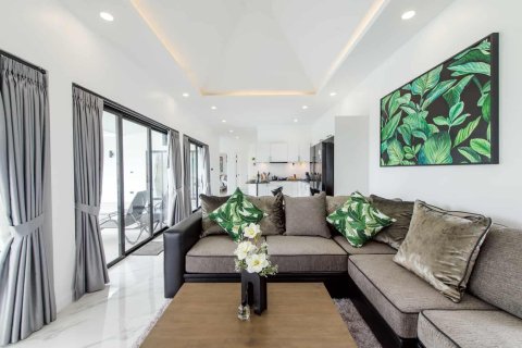 Вилла в Хуа Хине, Таиланд с 3 спальнями  № 166565 - фото 4