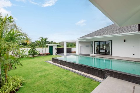 Вилла в Хуа Хине, Таиланд с 3 спальнями  № 166564 - фото 18