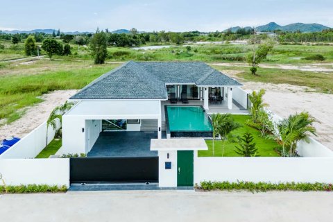 Вилла в Хуа Хине, Таиланд с 3 спальнями  № 166564 - фото 3