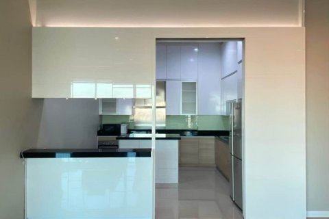 Condo in Ratchathewi, Bangkok, Thailand, 3 bedrooms  № 158528 - photo 5